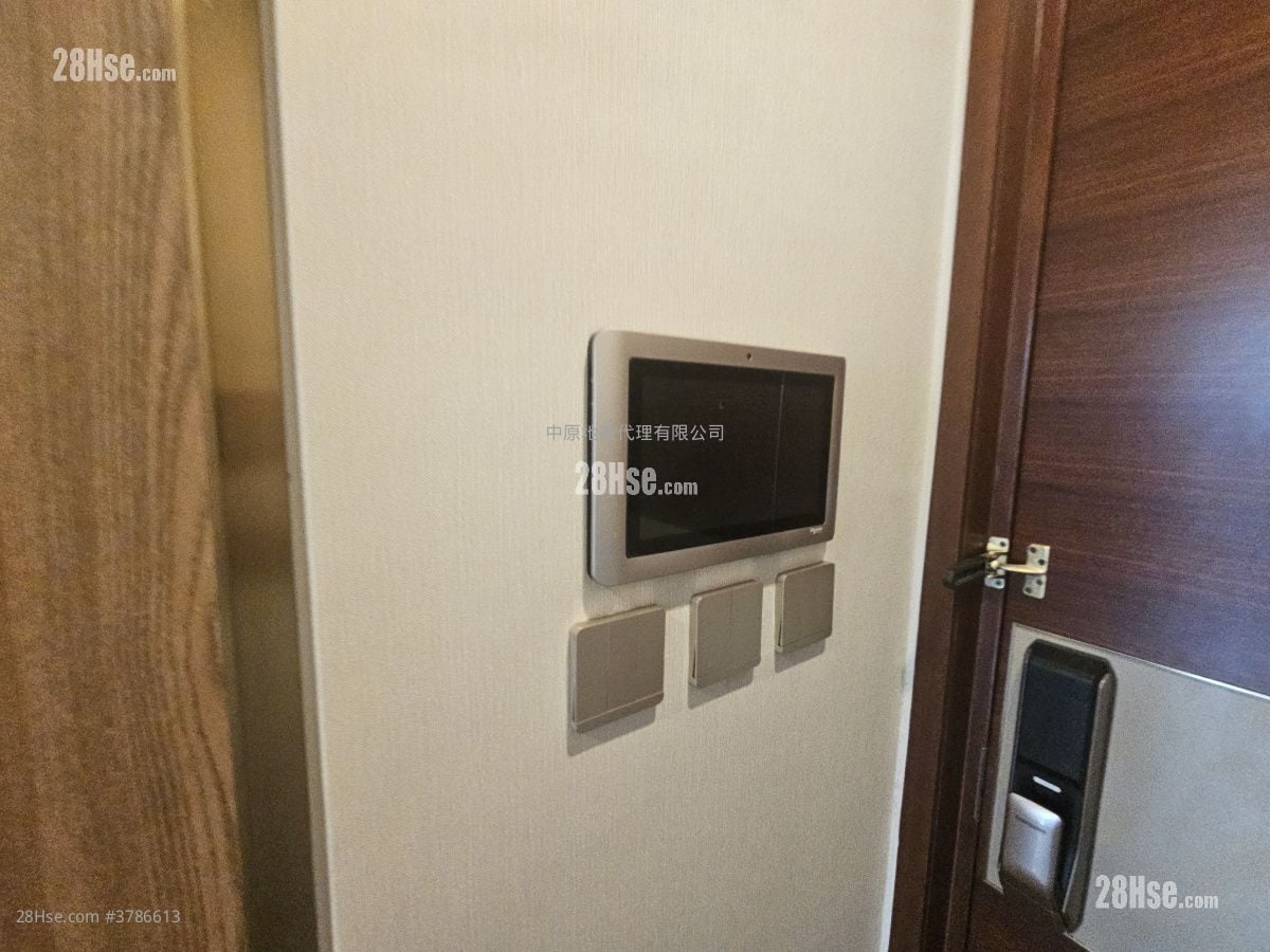 The Vertex Sell 1 Bedroom , 1 Bathroom 319 ft²