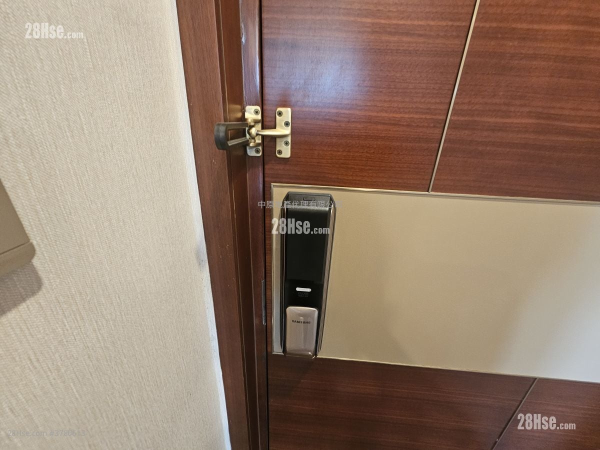 The Vertex Sell 1 Bedroom , 1 Bathroom 319 ft²