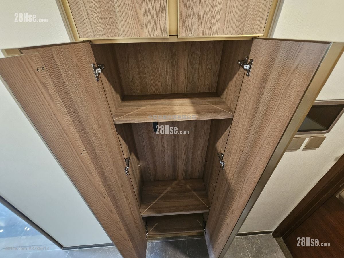 The Vertex Sell 1 Bedroom , 1 Bathroom 319 ft²