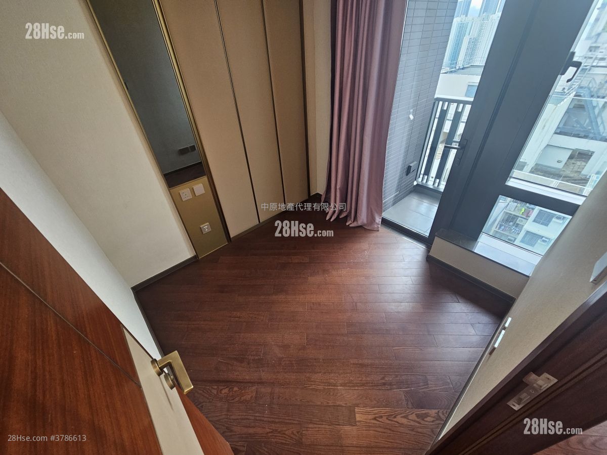 The Vertex Sell 1 Bedroom , 1 Bathroom 319 ft²