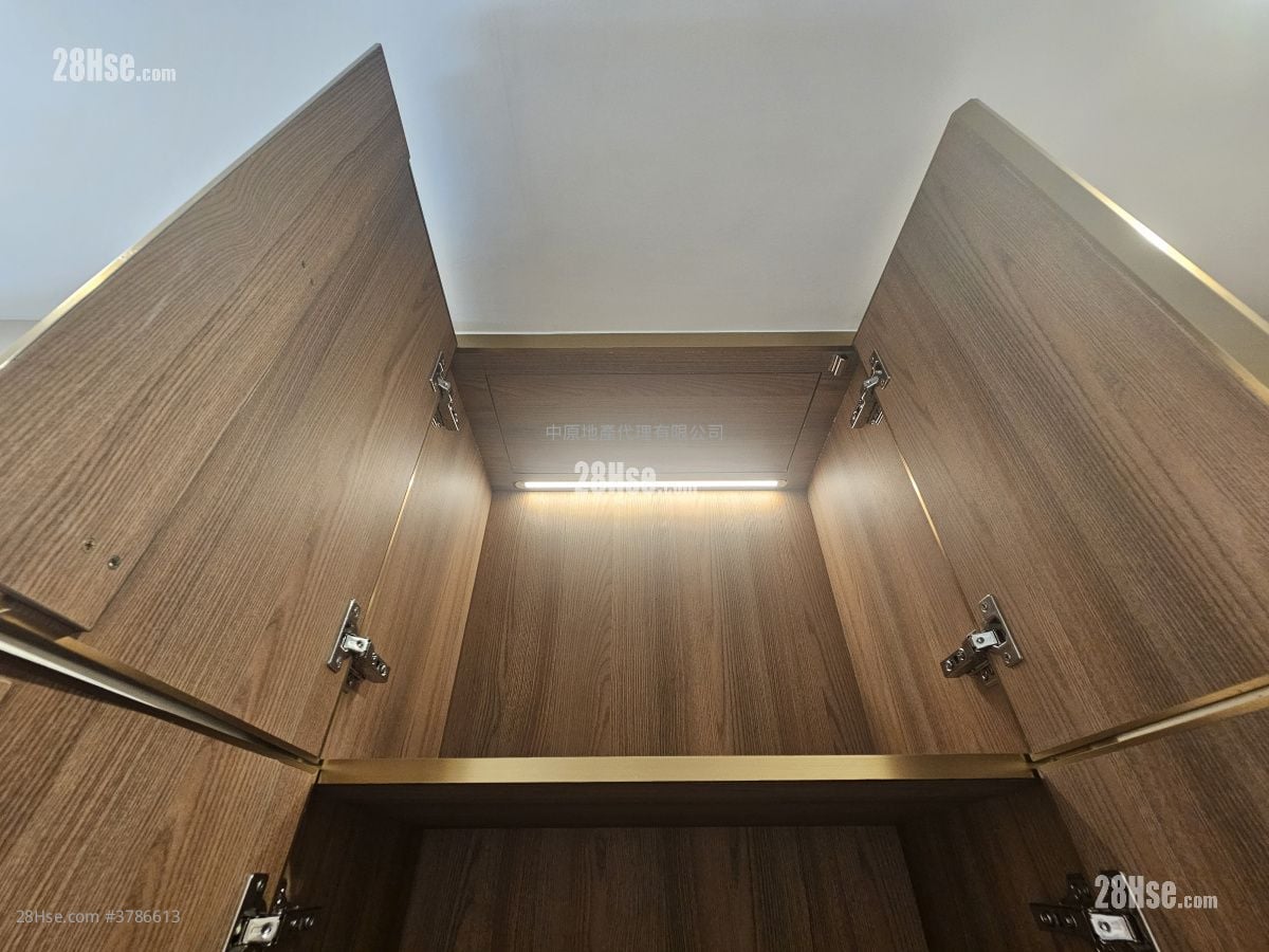 The Vertex Sell 1 Bedroom , 1 Bathroom 319 ft²