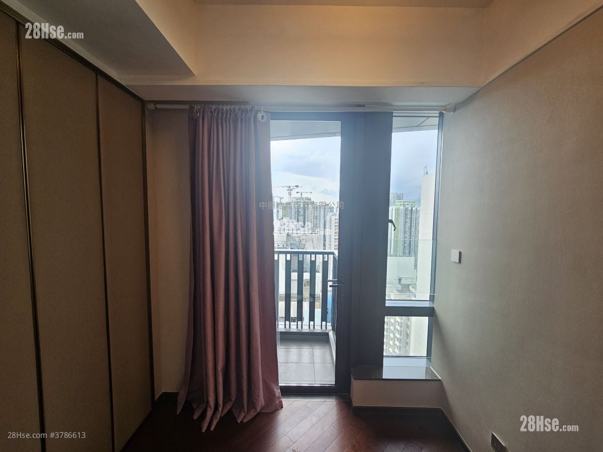 The Vertex Sell 1 Bedroom , 1 Bathroom 319 ft²