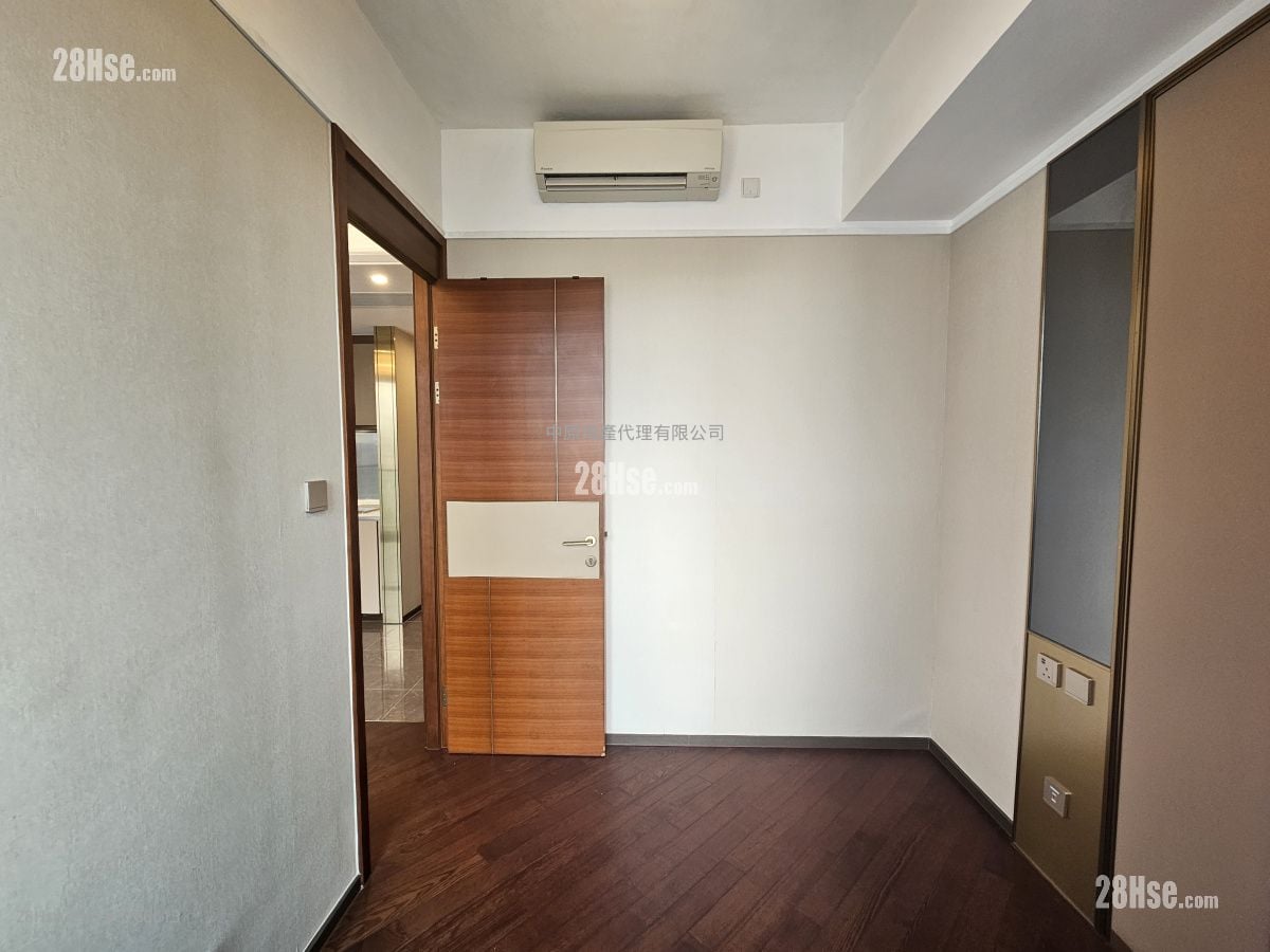 The Vertex Sell 1 Bedroom , 1 Bathroom 319 ft²