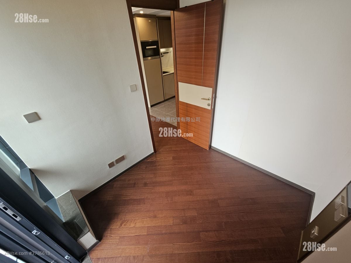 The Vertex Sell 1 Bedroom , 1 Bathroom 319 ft²