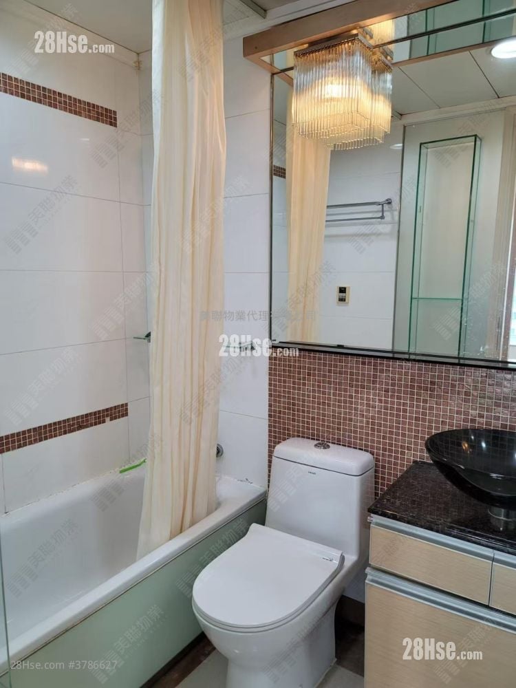 Metro Town Sell 2 Bedrooms , 1 Bathroom 487 ft²