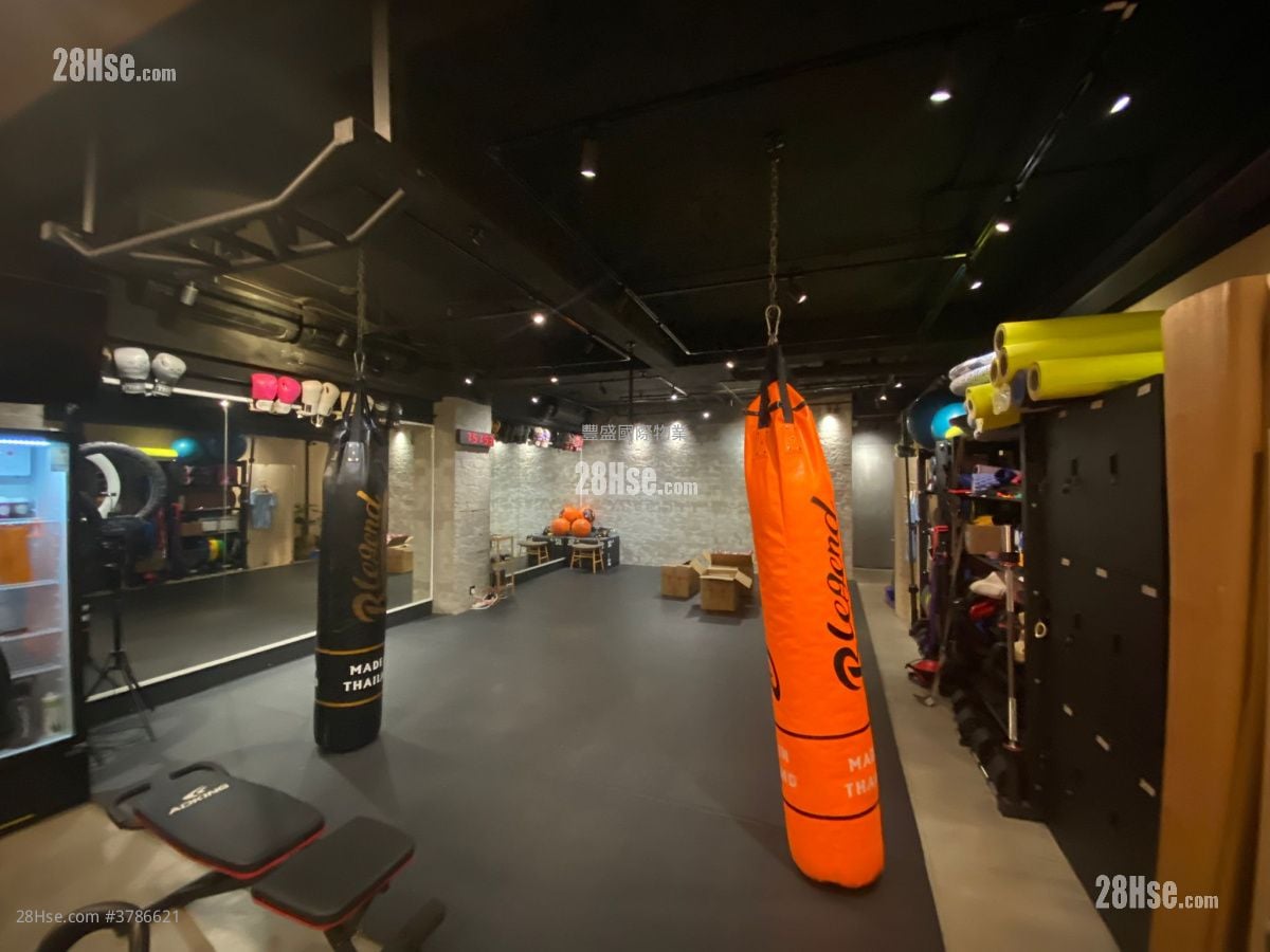 Golden Cloud Court Sell 1 Bedroom , 2 Toilets