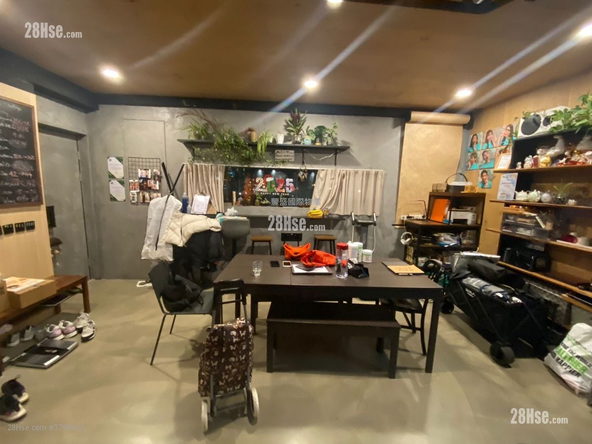 Golden Cloud Court Sell 1 Bedroom , 2 Toilets