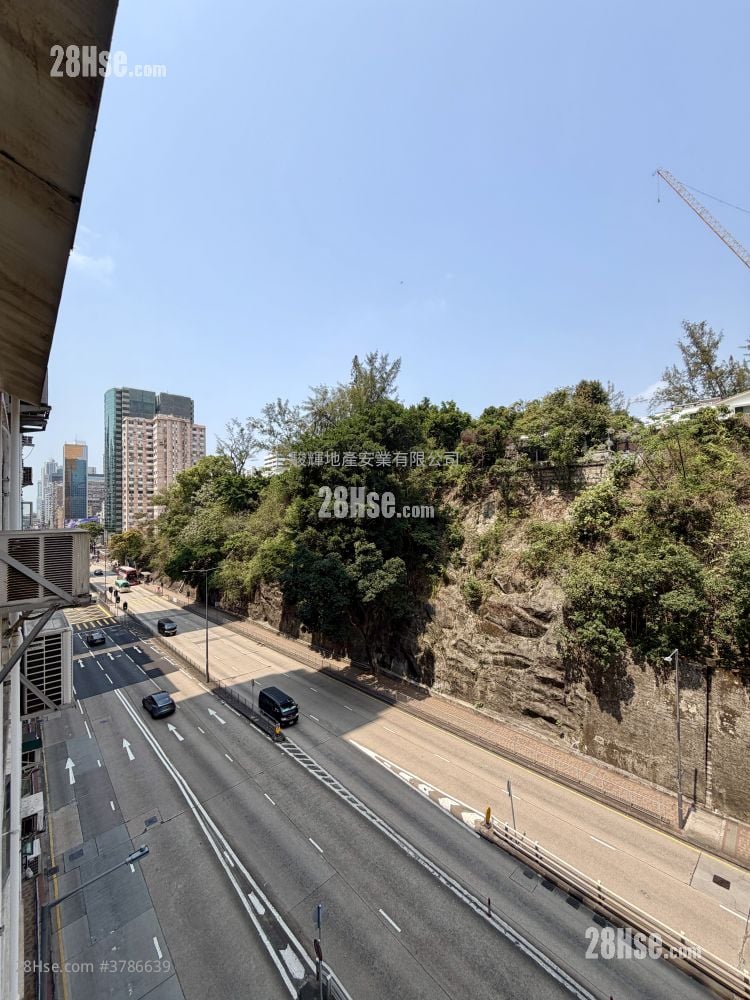 La Belle Mansion Sell 3 Bedrooms , 2 Bathrooms 1,184 ft²