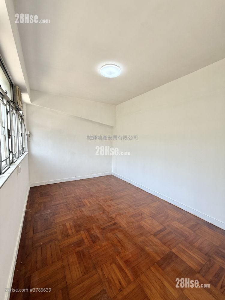 La Belle Mansion Sell 3 Bedrooms , 2 Bathrooms 1,184 ft²