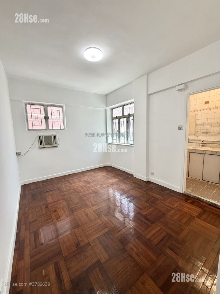 La Belle Mansion Sell 3 Bedrooms , 2 Bathrooms 1,184 ft²