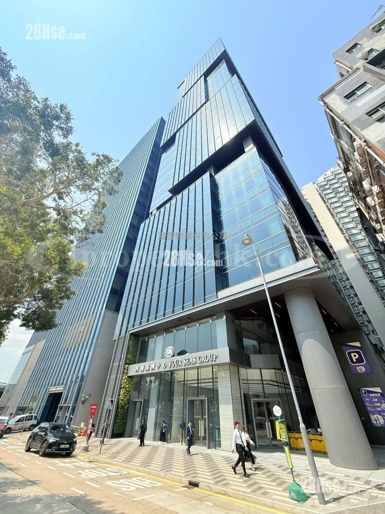 East Kowloon Top Sea View Office Sell 1,191 ft²