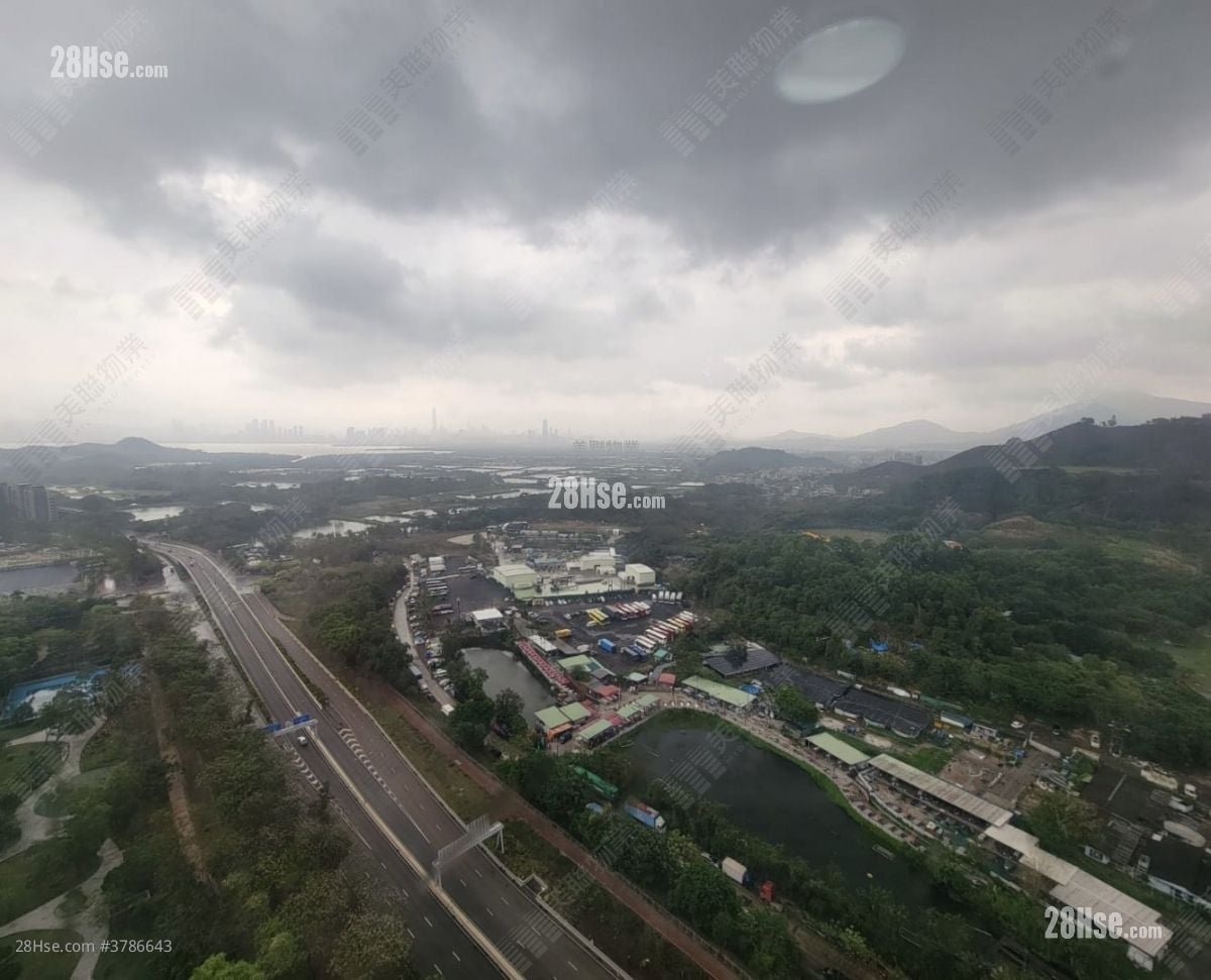 Kingswood Villas Sell 2 Bedrooms , 1 Bathroom 446 ft²