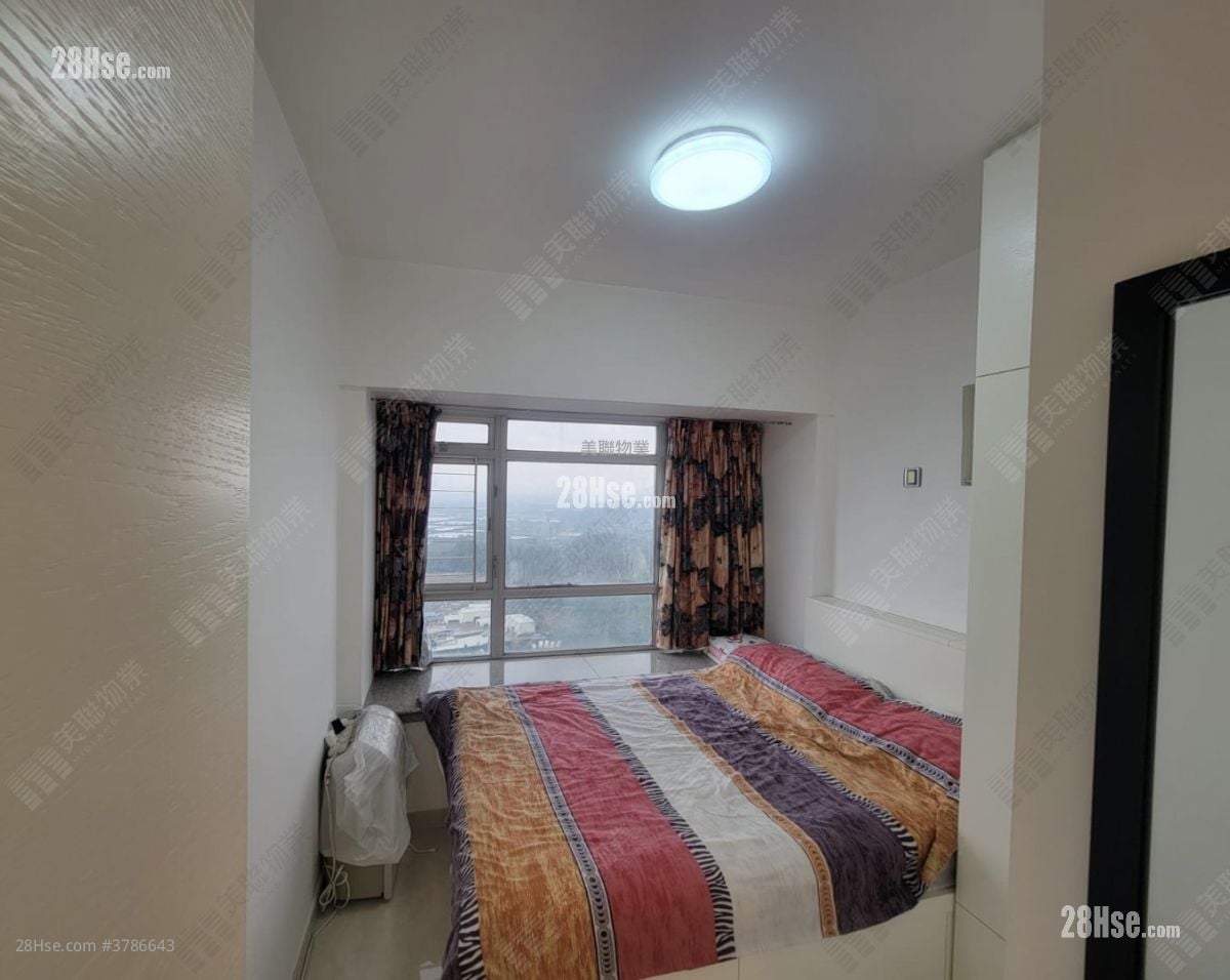 Kingswood Villas Sell 2 Bedrooms , 1 Bathroom 446 ft²