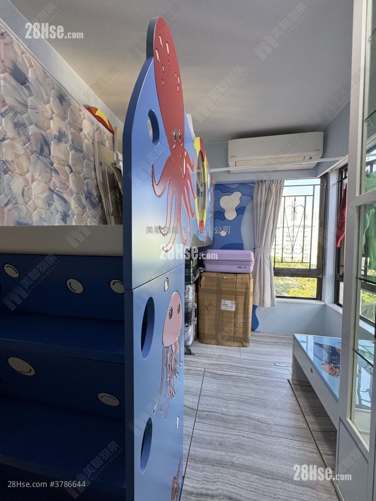 又一居 售盘 3 房 674 平方尺