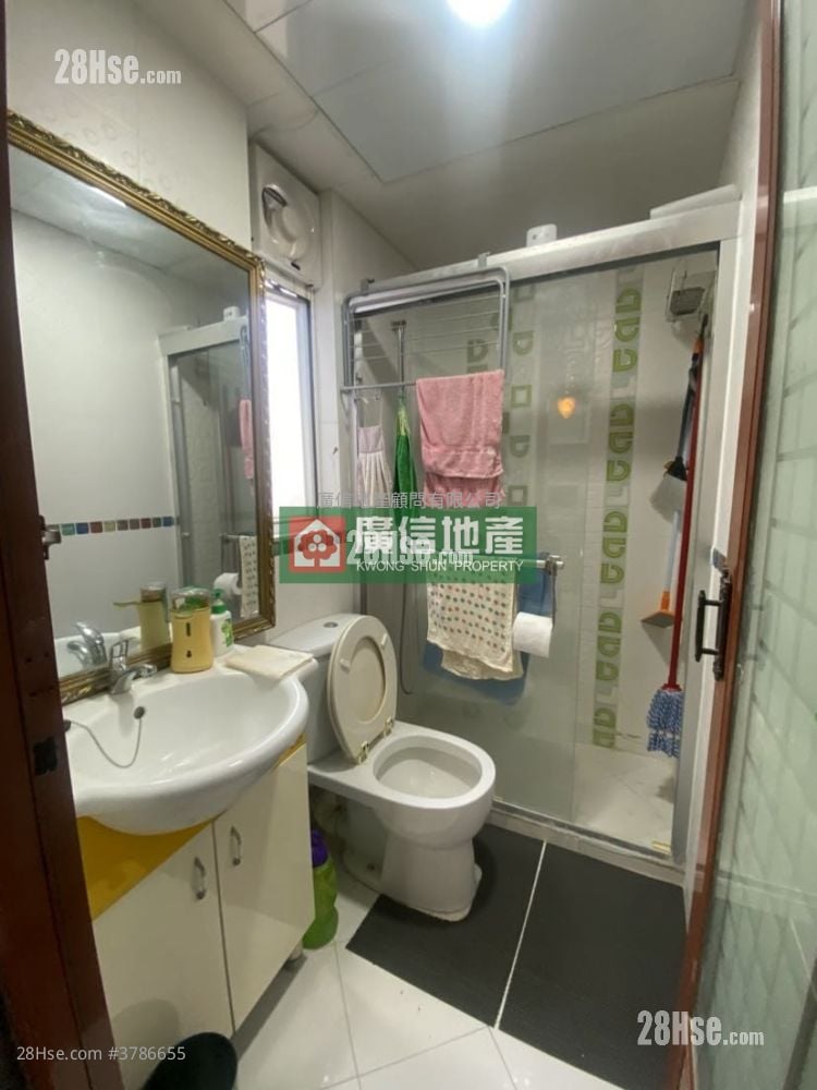 金华大厦 租盘 2 房 , 1 浴室 347 平方尺