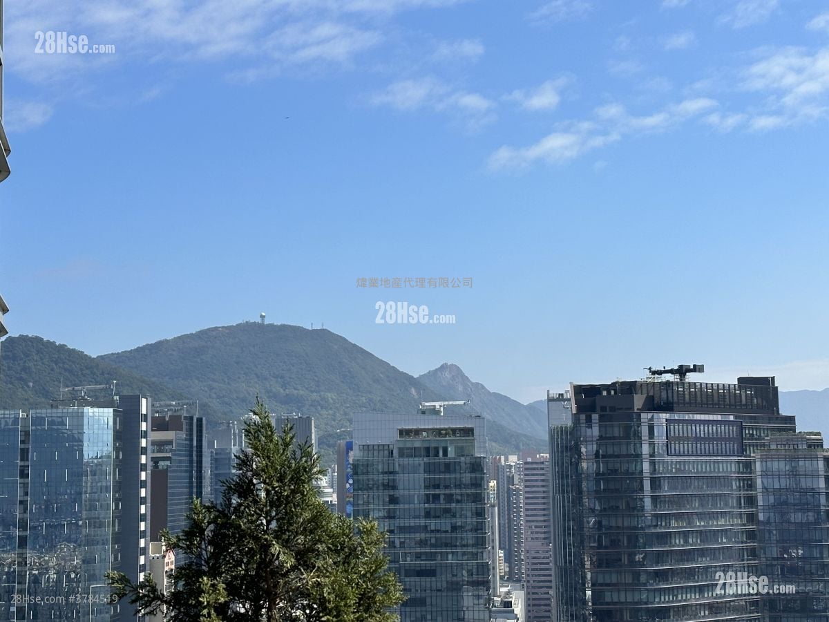 Manhattan Hill Sell 3 Bedrooms , 2 Bathrooms 1,119 ft²