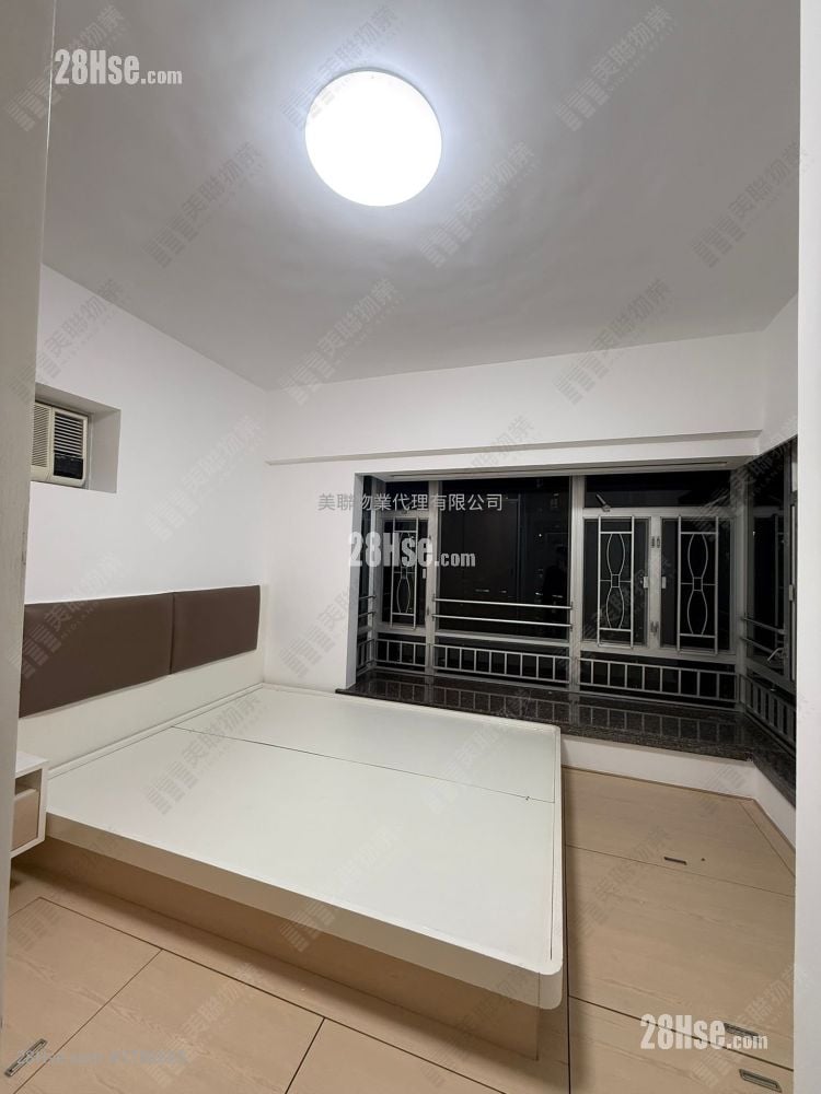 The Metro City Sell 3 Bedrooms , 2 Bathrooms 701 ft²