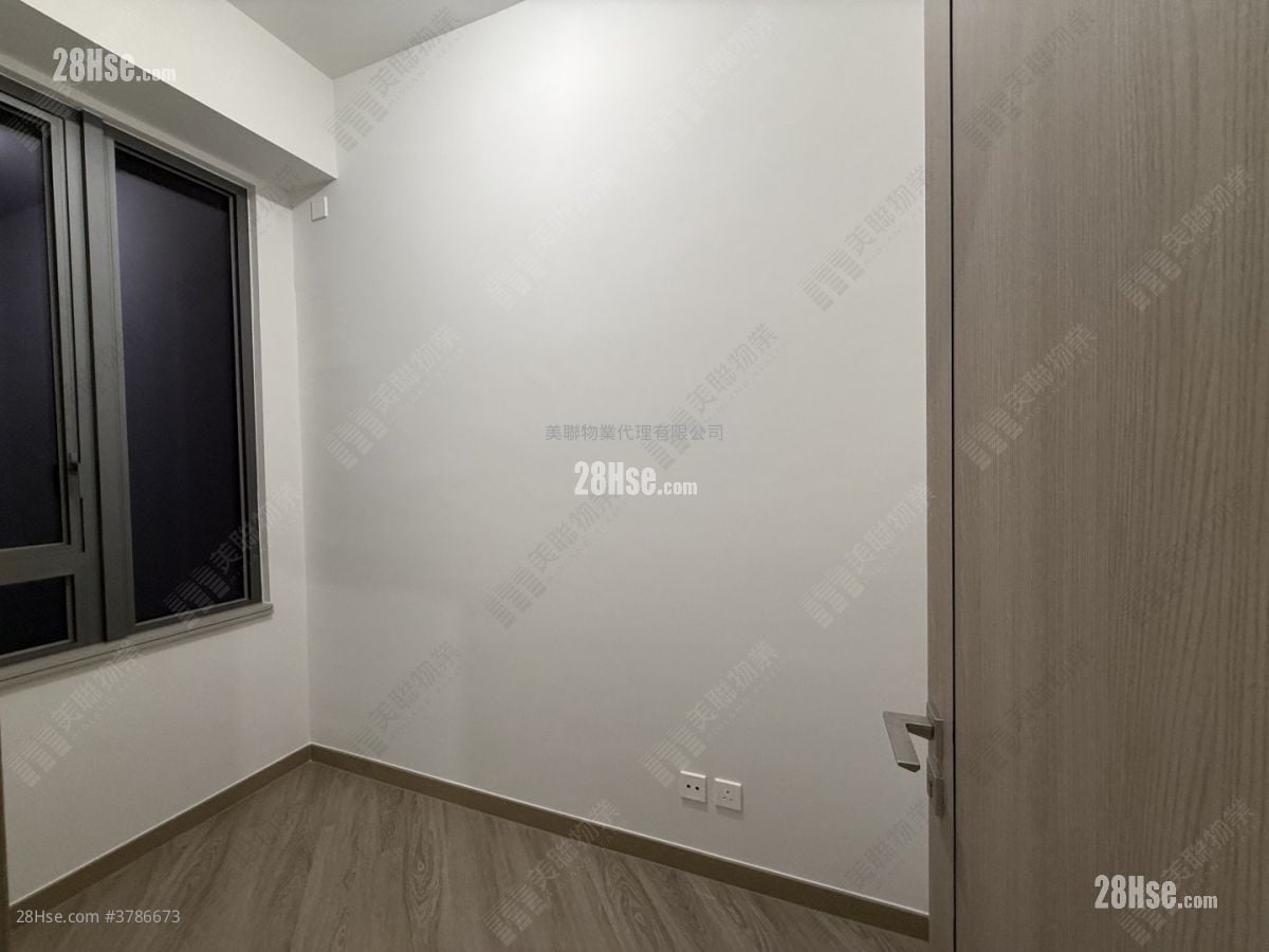 Sierra Sea Sell 3 Bedrooms , 1 Bathroom 531 ft²