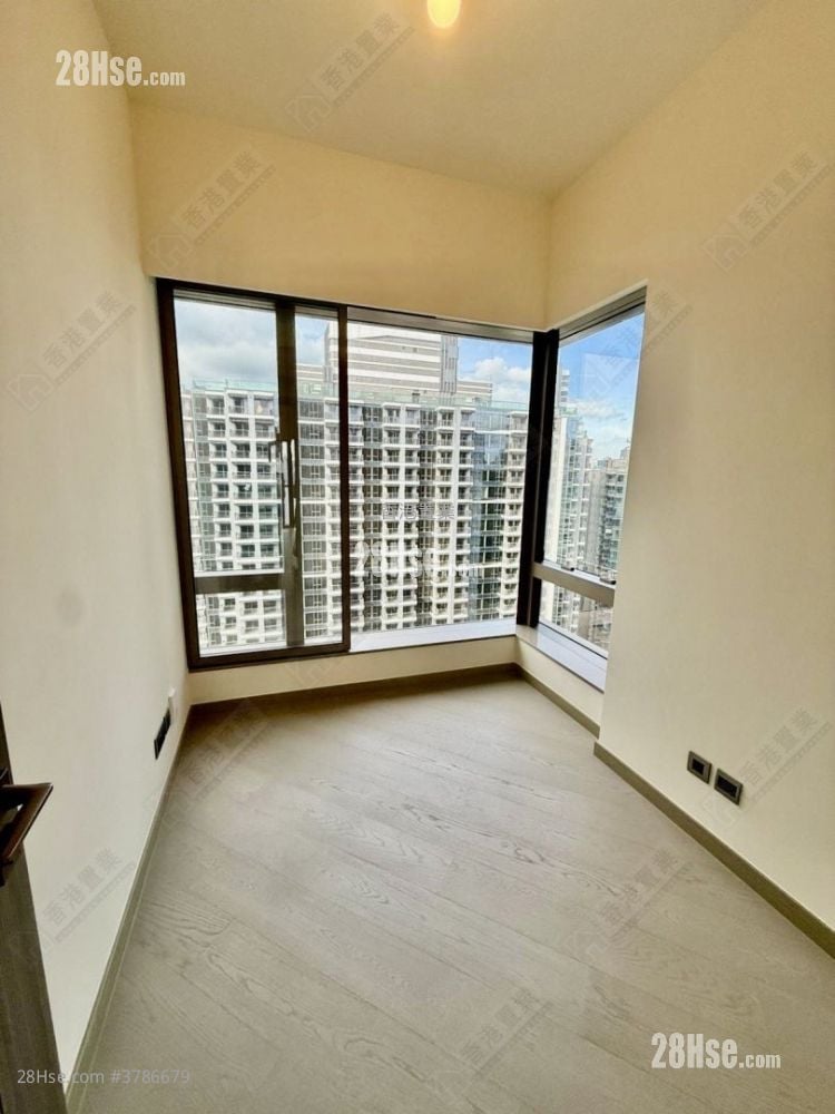 Pano Harbour Rental 2 Bedrooms , 1 Bathroom 659 ft²