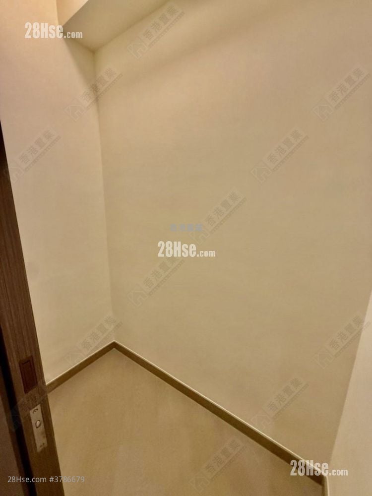 Pano Harbour Rental 2 Bedrooms , 1 Bathroom 659 ft²