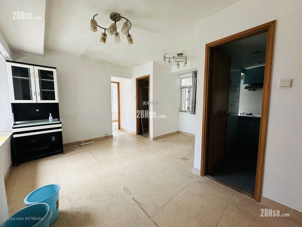 希尔顿中心 售盘 2 房 , 1 浴室 427 平方尺