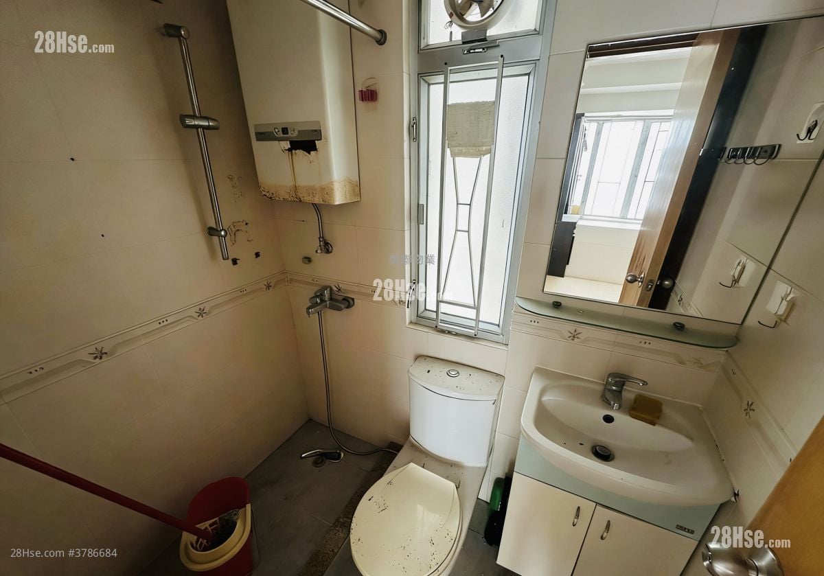 希尔顿中心 售盘 2 房 , 1 浴室 427 平方尺