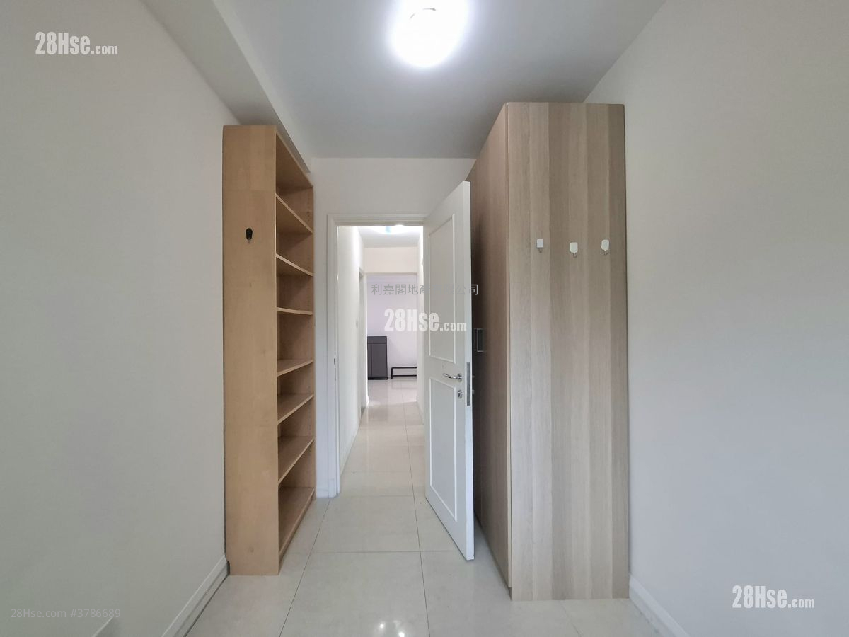 映湾园 售盘 3 房 , 2 浴室 729 平方尺