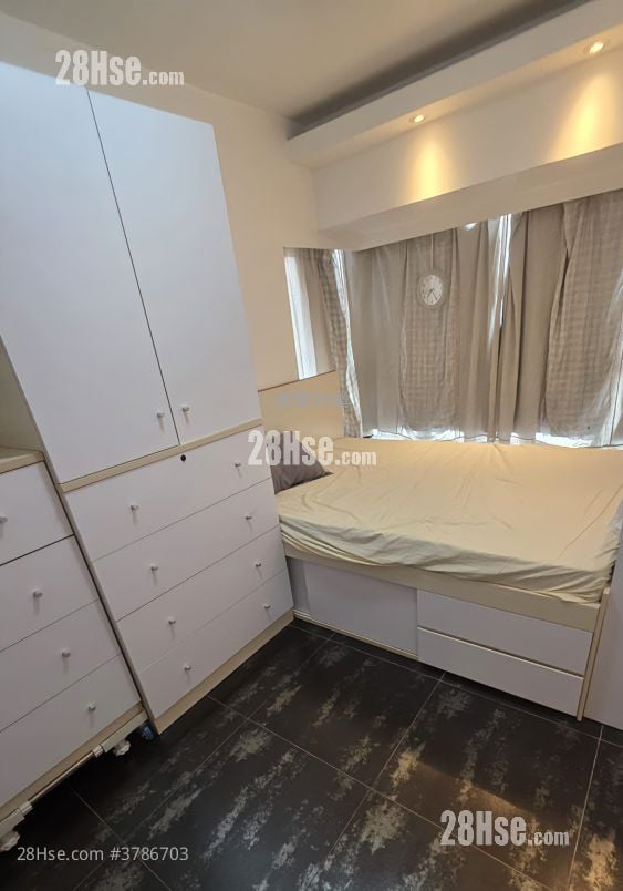 The Sherwood Sell 3 Bedrooms 568 ft²