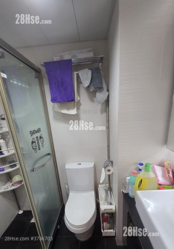 The Sherwood Sell 3 Bedrooms 568 ft²