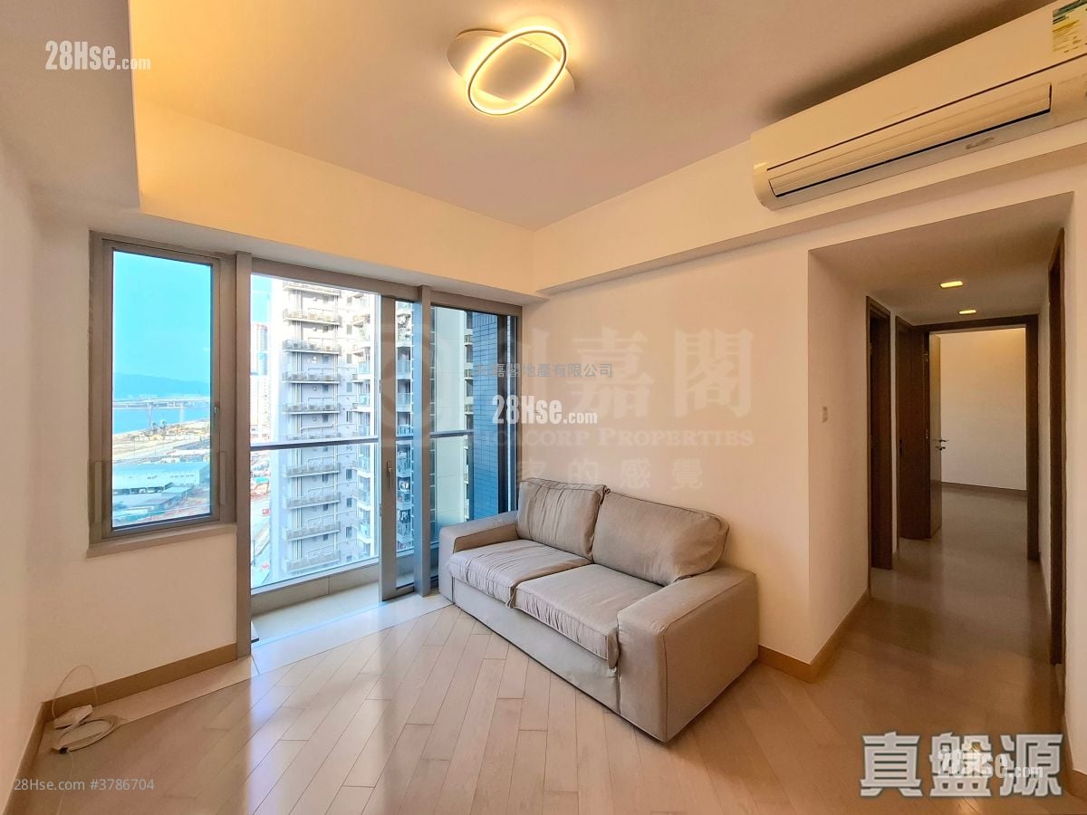 Century Link Rental 3 Bedrooms , 2 Bathrooms 641 ft²