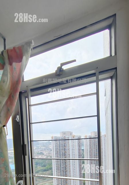 Kingswood Villas Sell 2 Bedrooms , 1 Bathroom 449 ft²