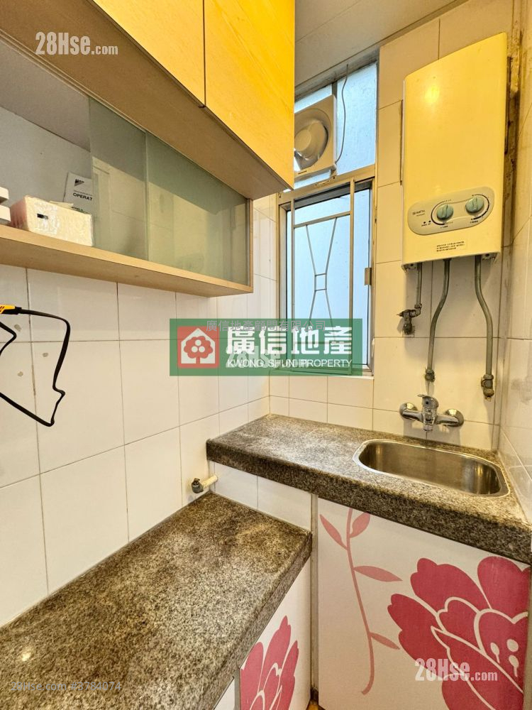 Winfield Building Rental Studio , 1 Bathroom 194 ft²