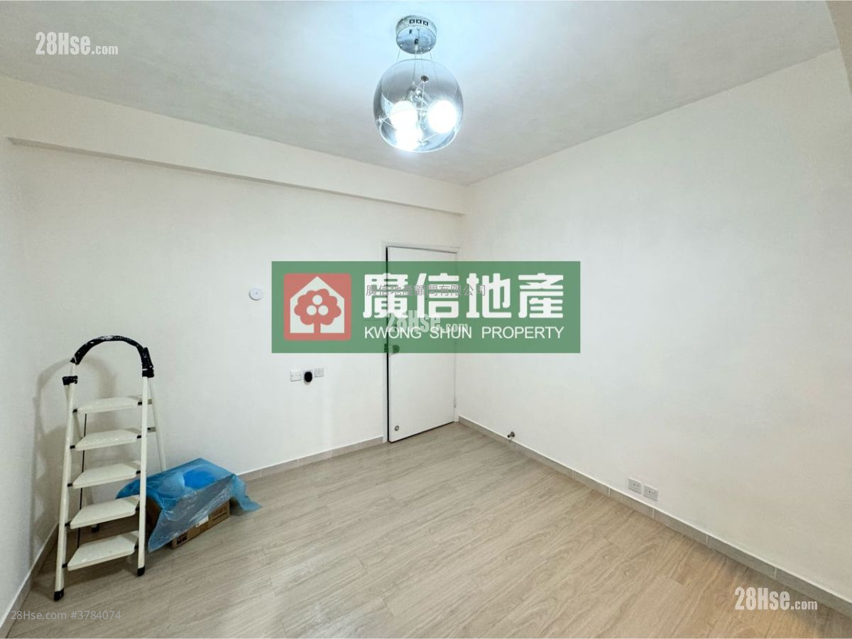 Winfield Building Rental Studio , 1 Bathroom 194 ft²