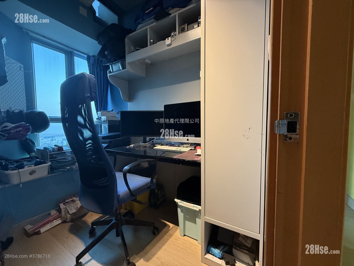 Coastal Skyline Sell 3 Bedrooms , 2 Bathrooms 777 ft²