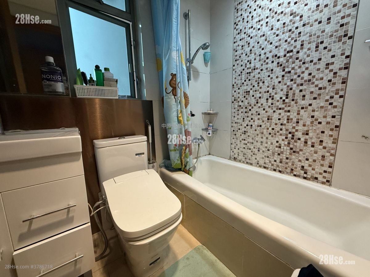 Coastal Skyline Sell 3 Bedrooms , 2 Bathrooms 777 ft²