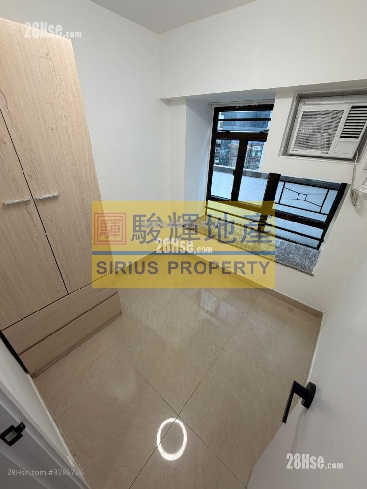 荣富大厦 售盘 3 房 , 2 浴室 391 平方尺