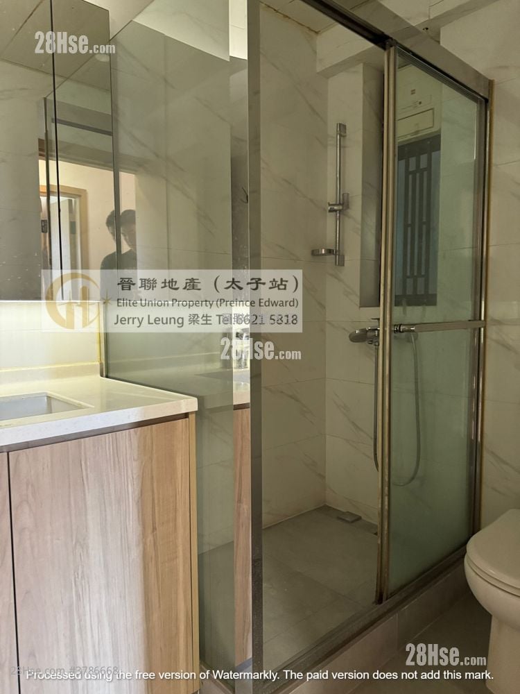 Edward Mansion Sell 5+ Bedrooms , 1 Bathroom 855 ft²