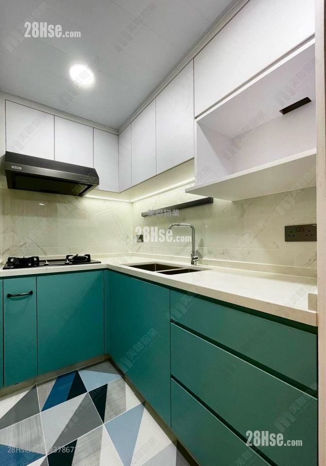 Parkland Villas Sell 2 Bedrooms 389 ft²