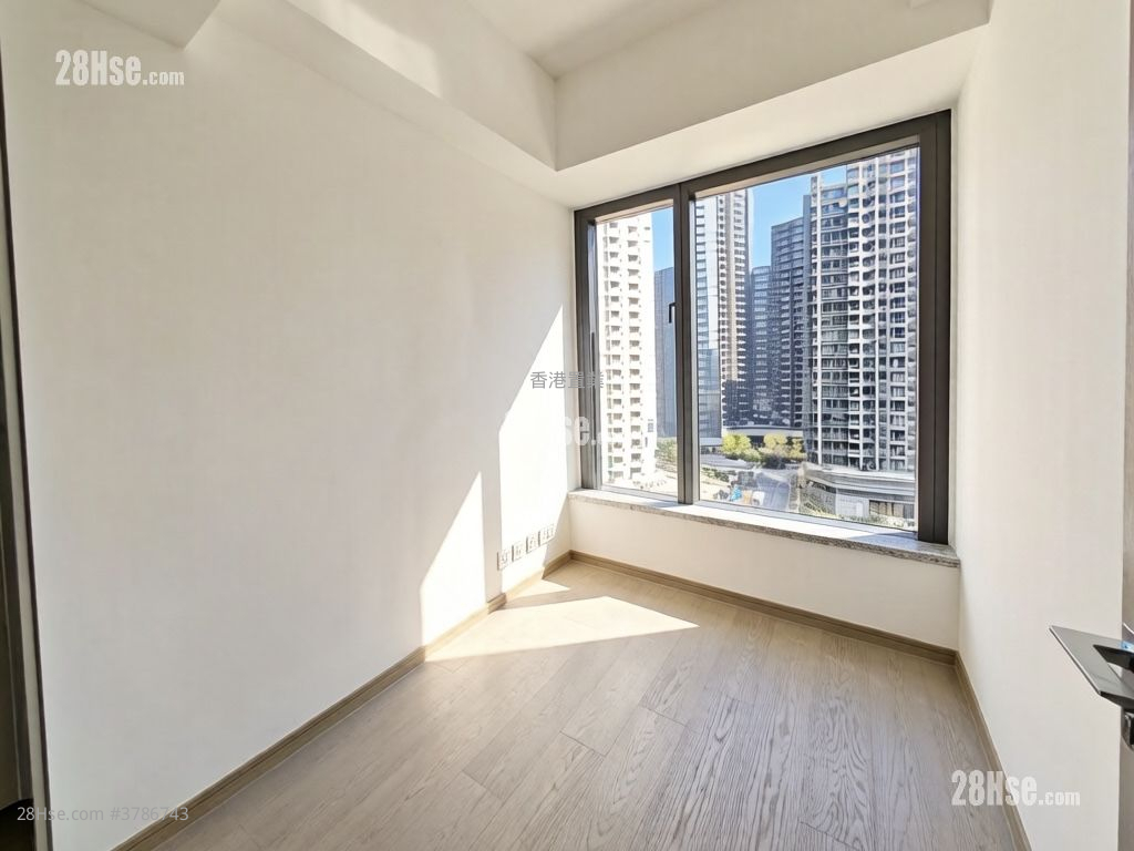 港岛南岸 租盘 3 房 , 3 浴室 737 平方尺