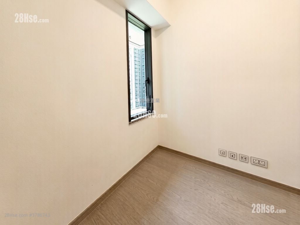 港岛南岸 租盘 3 房 , 3 浴室 737 平方尺