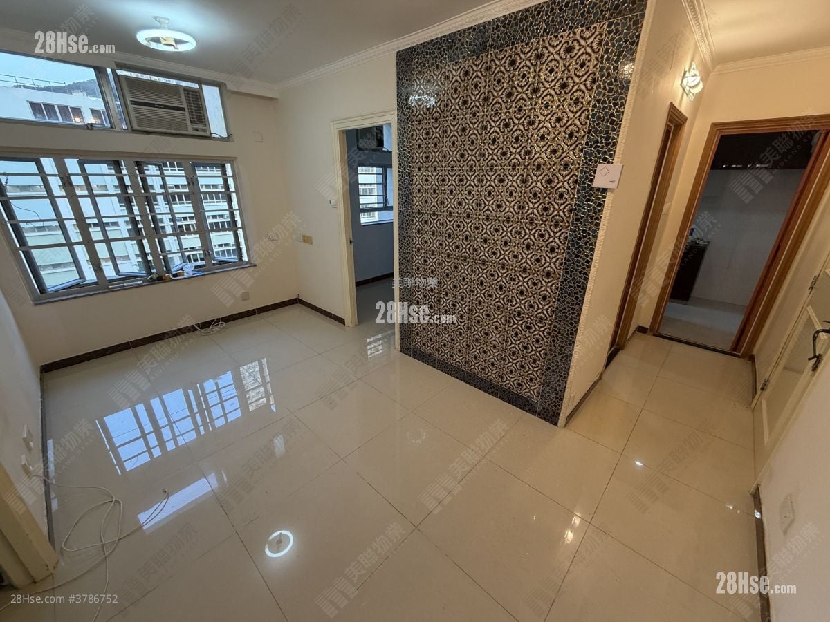 锦鞍苑 租盘 2 房 , 1 浴室 401 平方尺