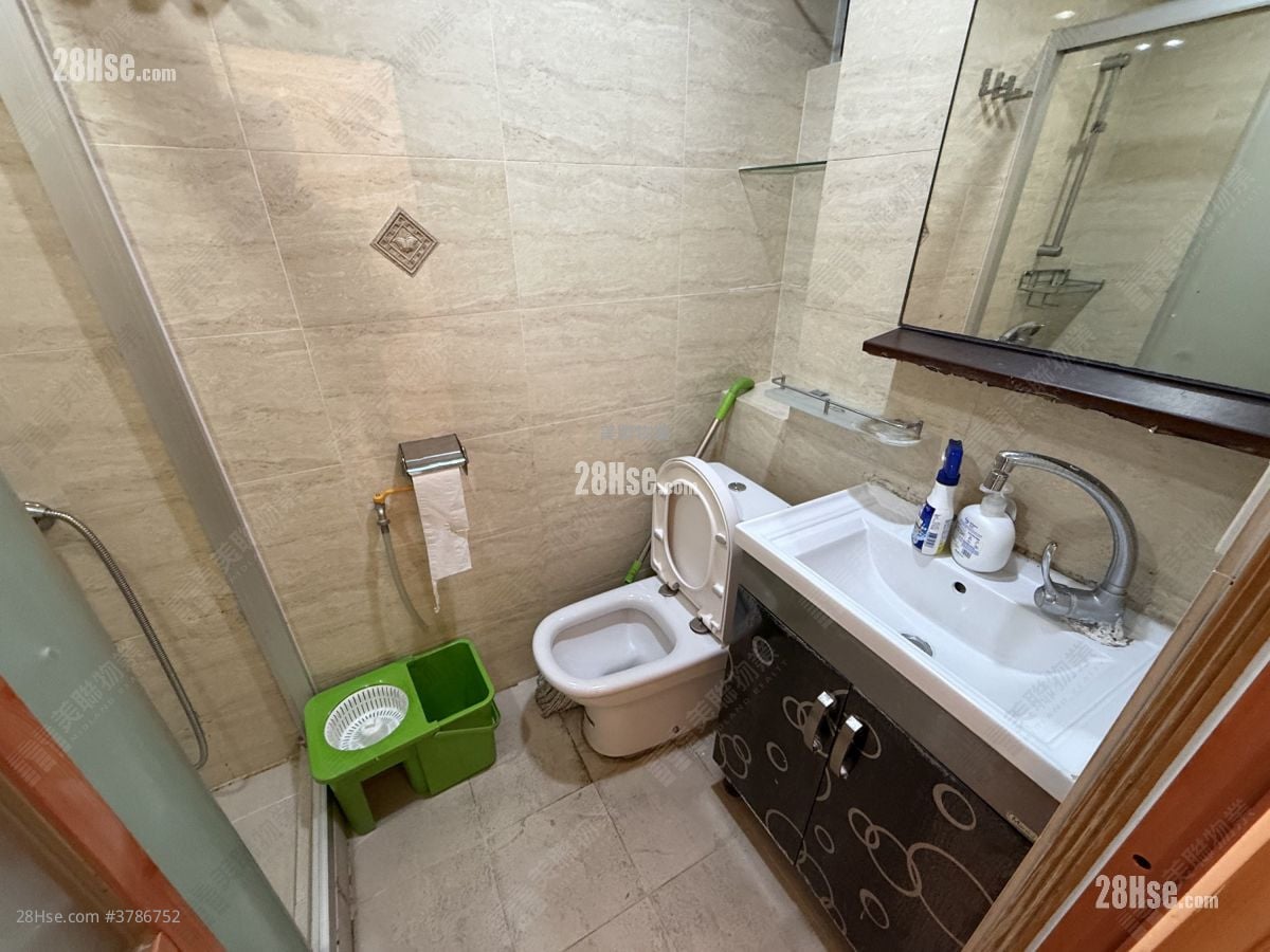 锦鞍苑 租盘 2 房 , 1 浴室 401 平方尺