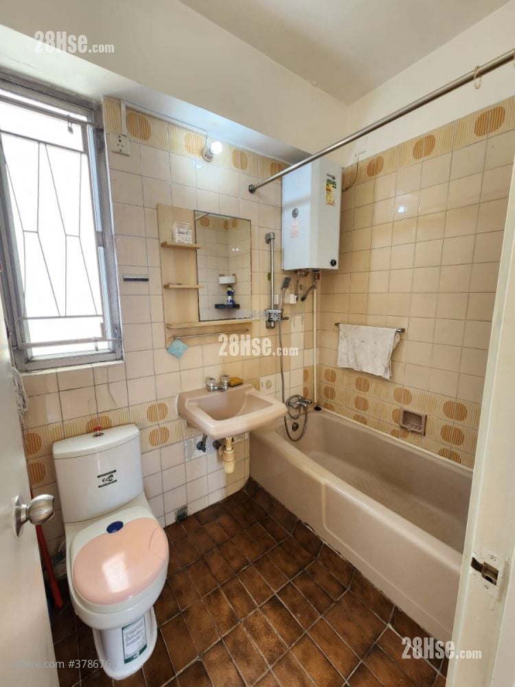 骆克大厦 租盘 2 房 , 1 浴室 447 平方尺