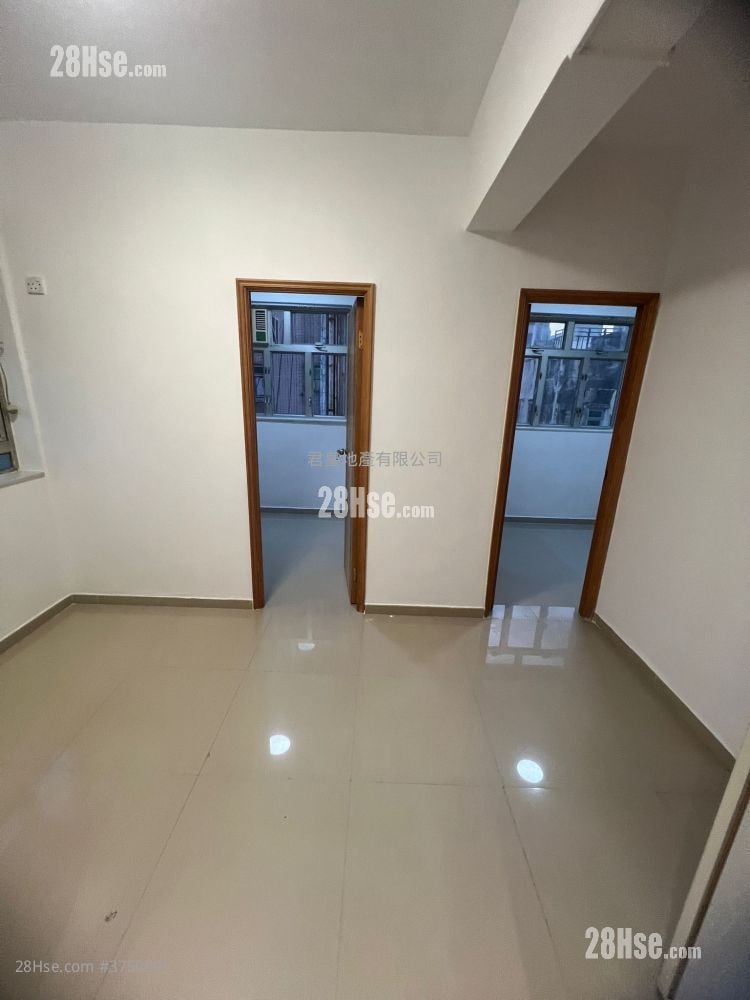 唐樓 售盤 2 房 , 1 浴室 329 平方呎