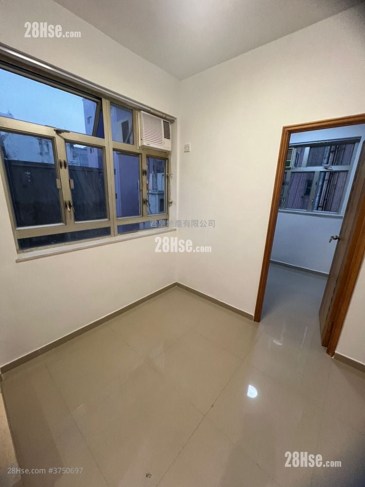 唐樓 售盤 2 房 , 1 浴室 329 平方呎