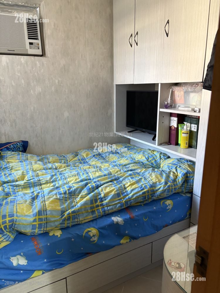 Beverly Garden Sell 2 Bedrooms , 1 Bathroom 431 ft²