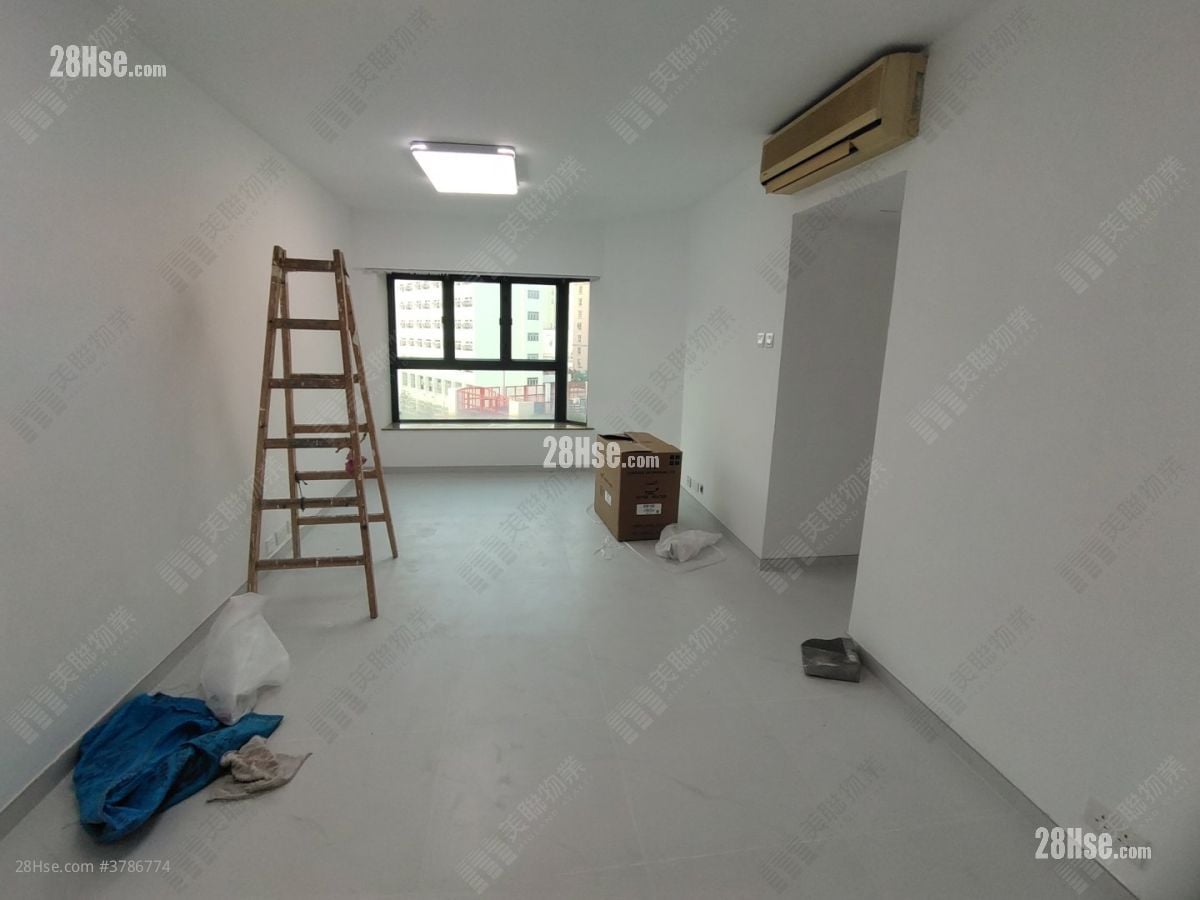 翠韵华庭 租盘 3 房 , 2 浴室 696 平方尺