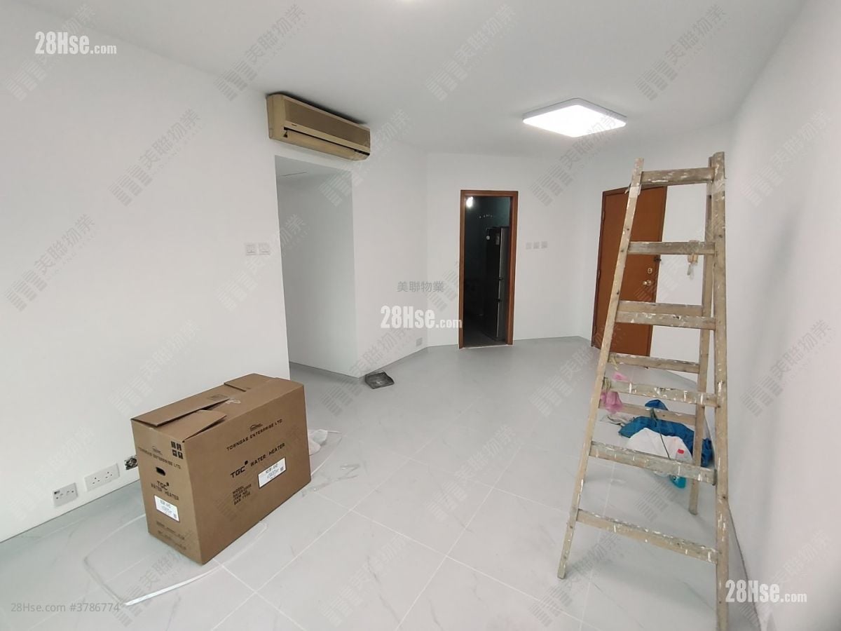 翠韵华庭 租盘 3 房 , 2 浴室 696 平方尺