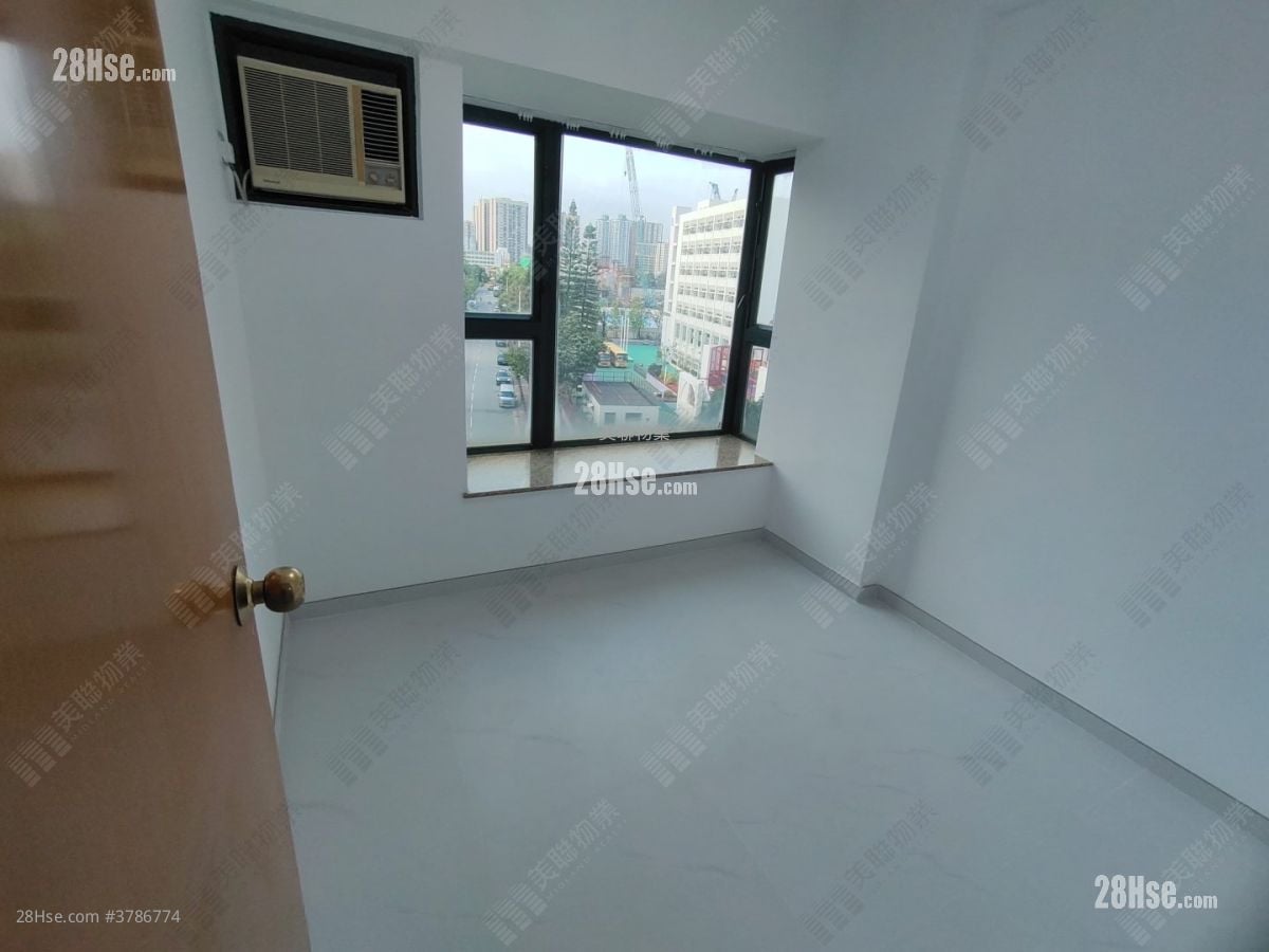 翠韵华庭 租盘 3 房 , 2 浴室 696 平方尺