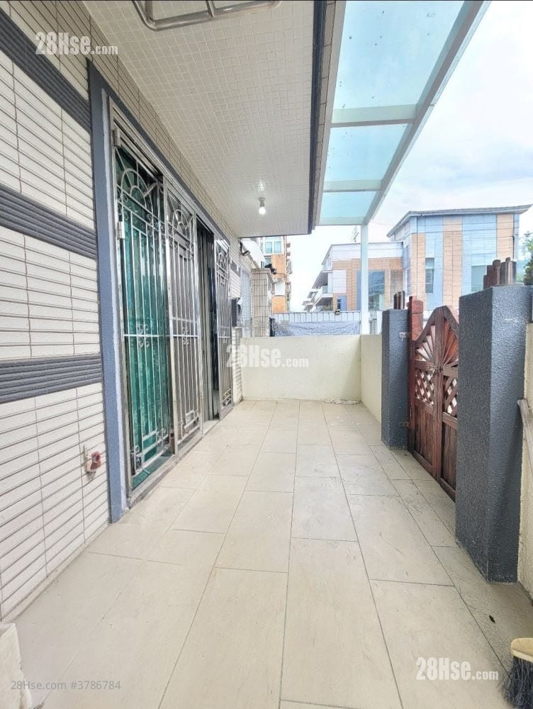 Village Sell 3 Bedrooms , 1 Bathroom 1,050 ft²